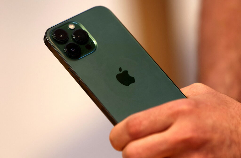 Why Apple's AI Developments Take Precedence Over iPhone Sideloading