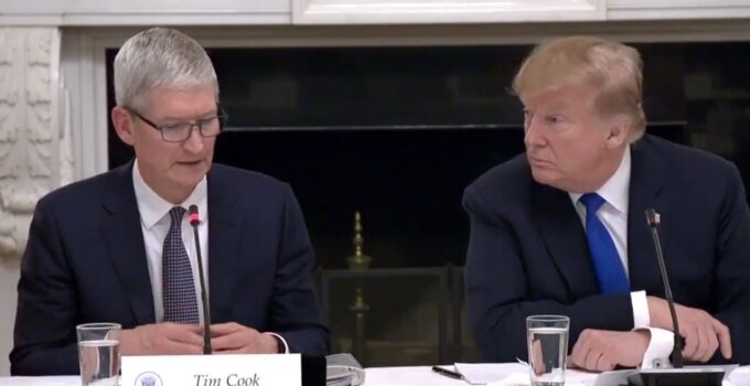 Apple CEO Tim Cook Contributed $1 Million Personally to Trump's Inauguration