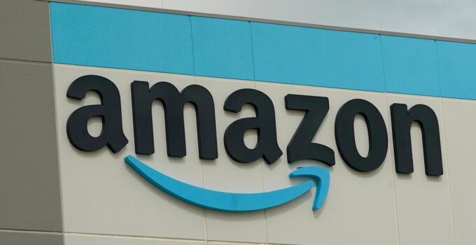 Amazon and Perplexity Vie to Define the Future of AI-Powered Shopping