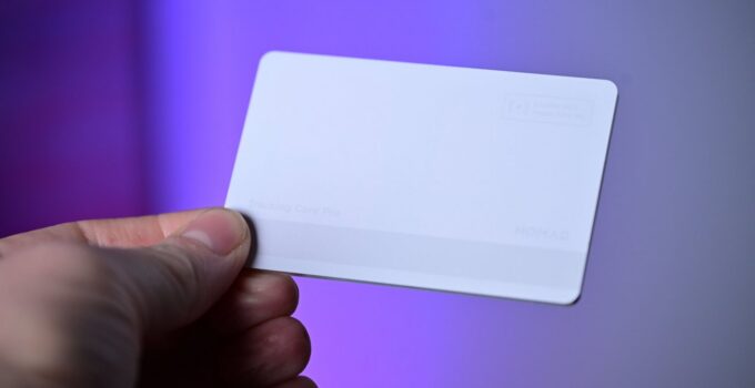 Analysis of Nomad Tracking Card Pro: A Combination of Find My Technology and Apple Card Aesthetics