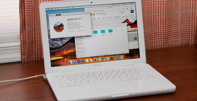The Progression of Apple's Hardware: The Factors Leading to Apple's Move to Intel Macs and the Later Departure From There
