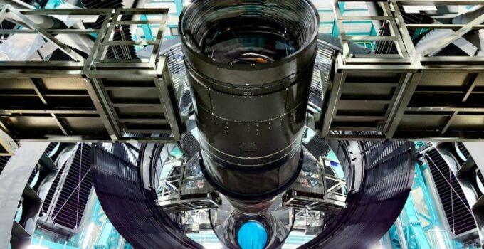 A Ten-Year Sky Observation Launches, Cyborg Roaches Experience Water Trials, and Additional Science News