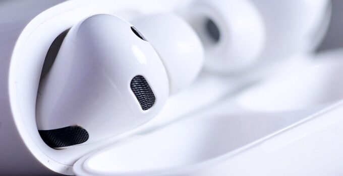 iOS 27 Beta Code Unveils AirPods Featuring Cameras