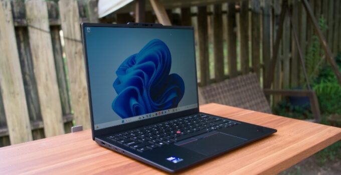 Analysis of Lenovo ThinkPad X1 Carbon Gen 14: Timeless Aesthetics with Improved Portability