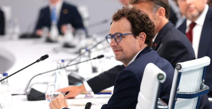 Anthropic CEO Details Three-Phase Strategy to Govern AI Progress