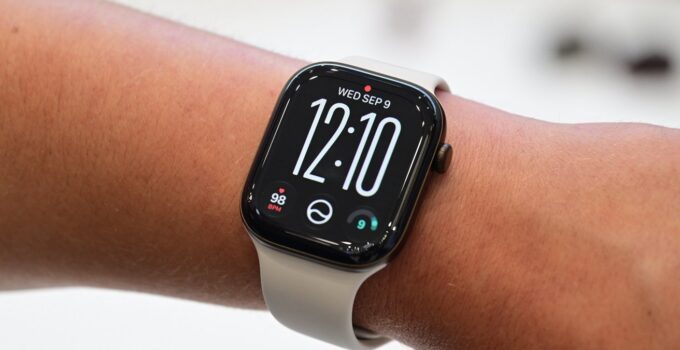 Apple Watch Series 12 Displays Marginally Bigger Bezels and Elevated Digital Crown
